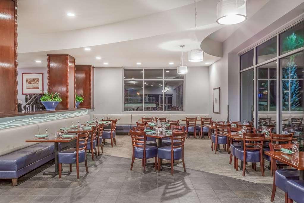 Wyndham Virginia Beach Oceanfront Hotel Restaurant photo