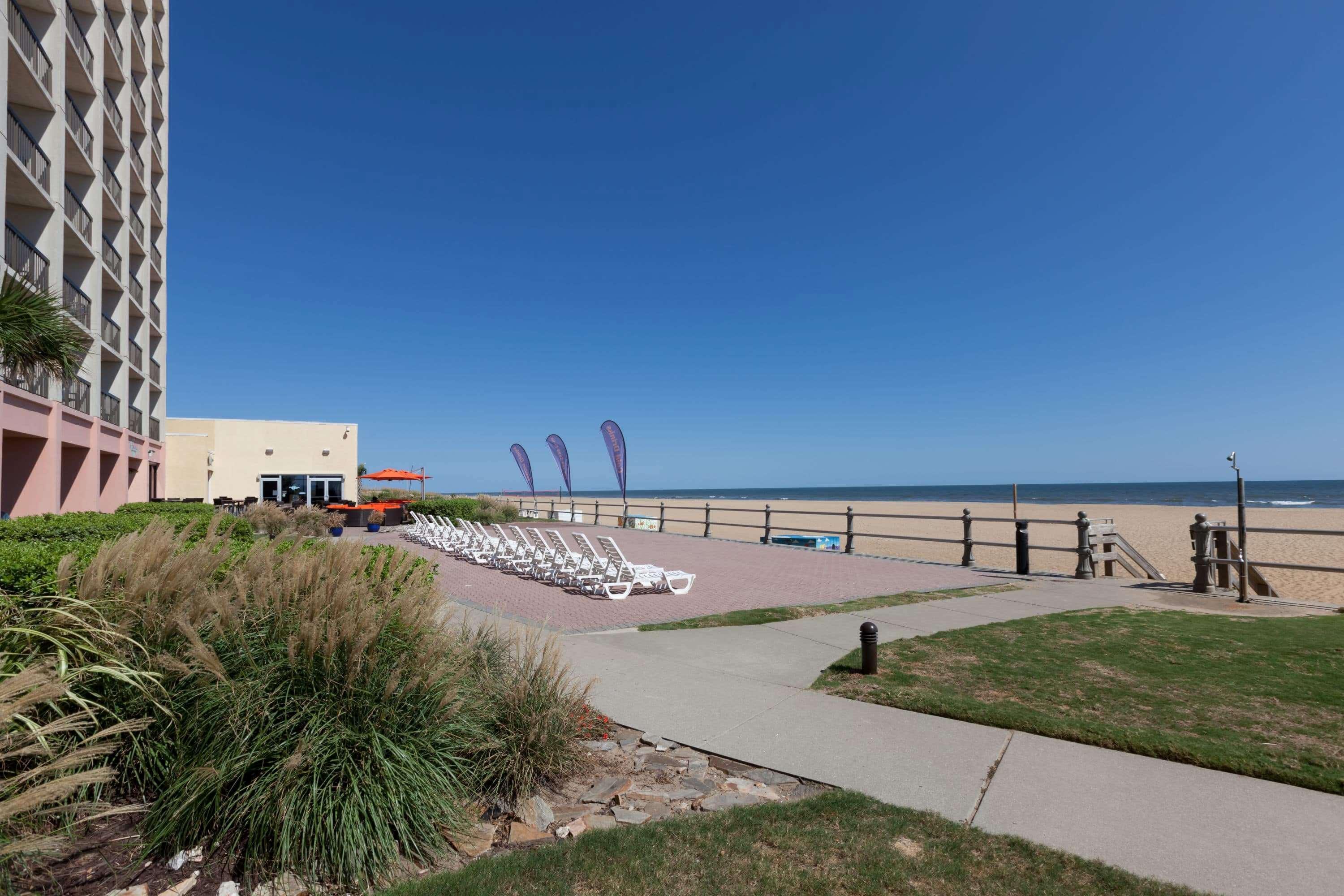 Wyndham Virginia Beach Oceanfront Hotel Exterior photo