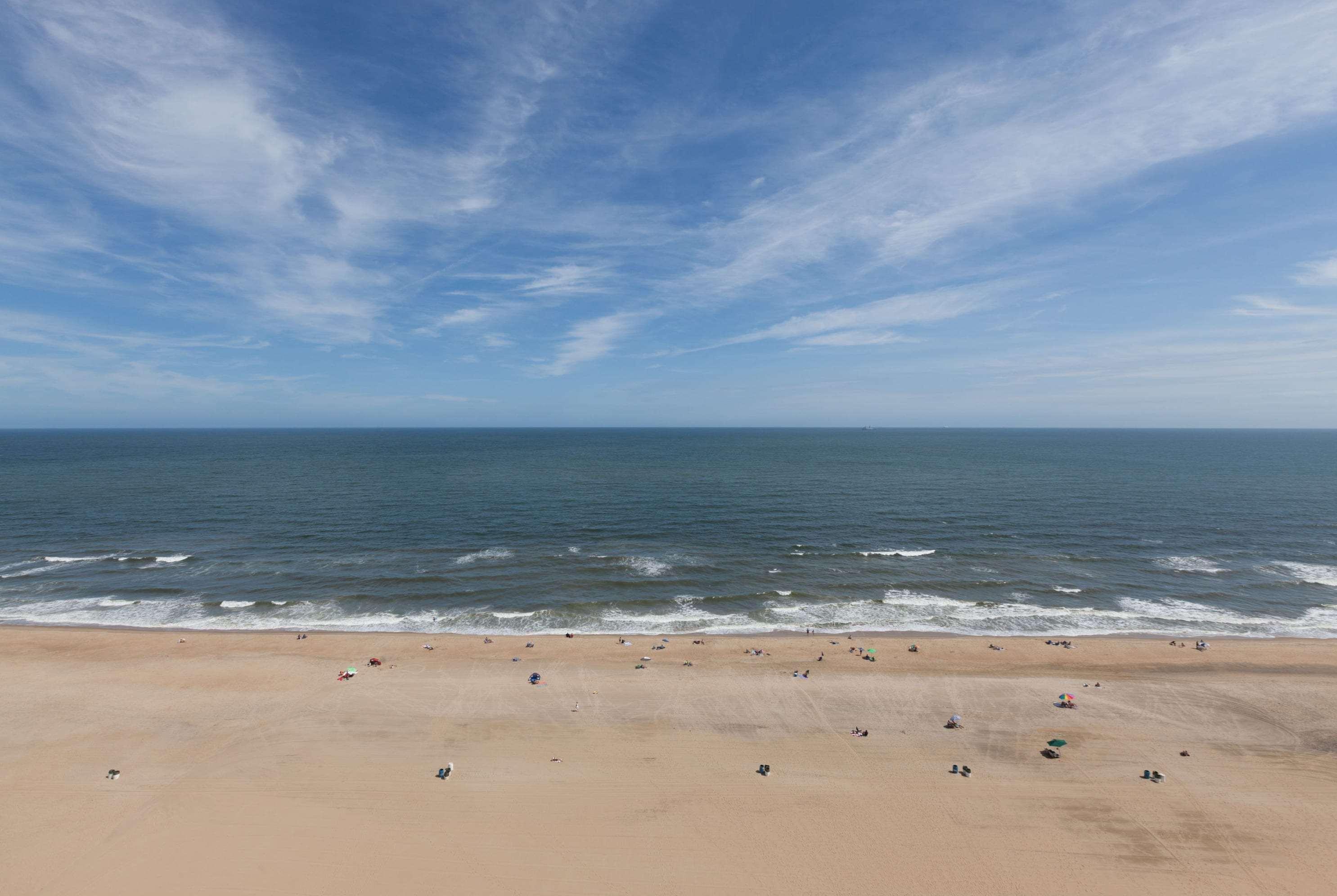 Wyndham Virginia Beach Oceanfront Hotel Exterior photo