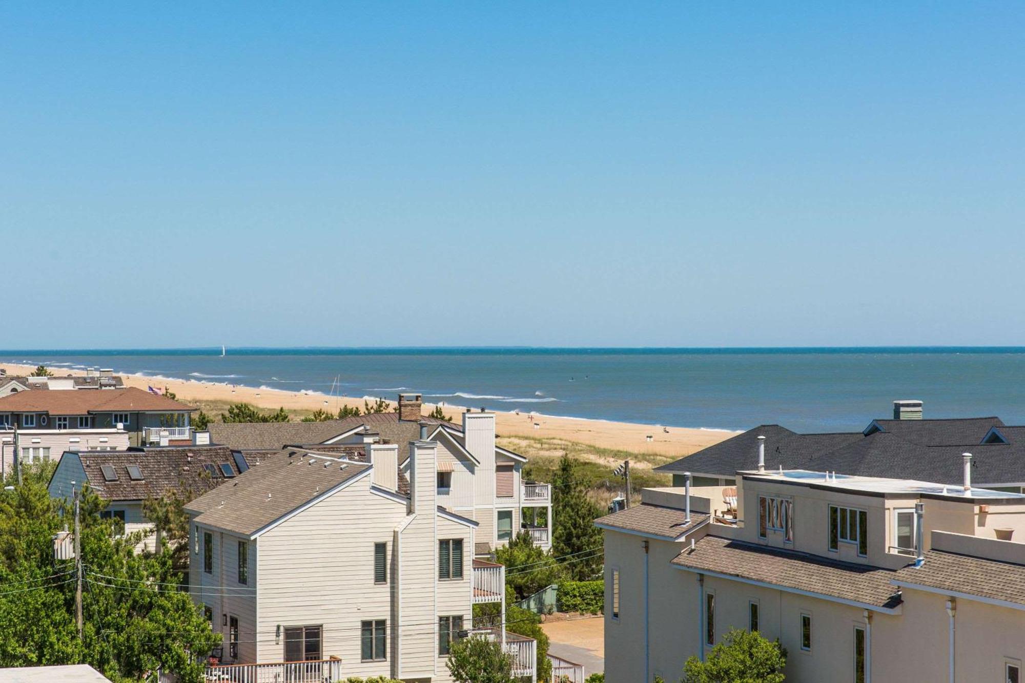 Wyndham Virginia Beach Oceanfront Hotel Exterior photo